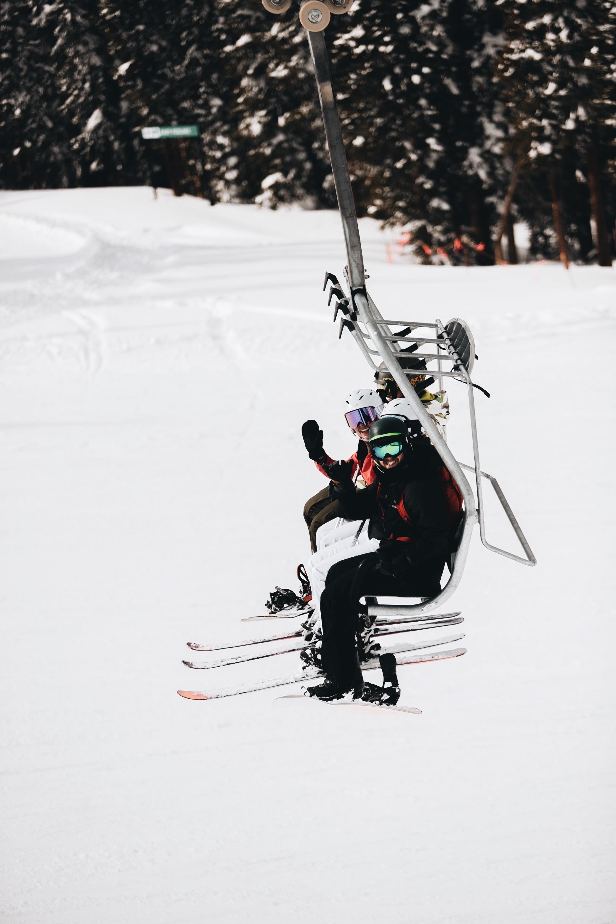 ski lift 